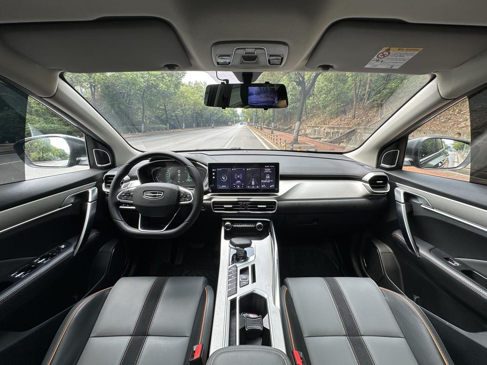 GEELY Coolray 2023 #12 GEELY Coolray 2023 car image #12