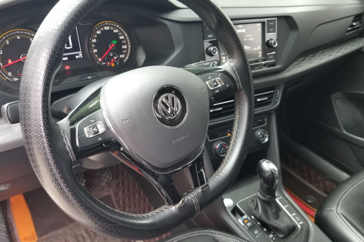 Volkswagen Tharu 2020 car image #10