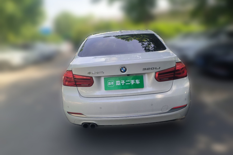 BMW 3 Series 2017 car image #6