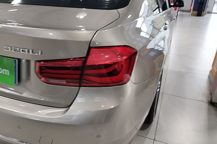 BMW 3 Series 2016 #8 BMW 3 Series 2016 car image #8