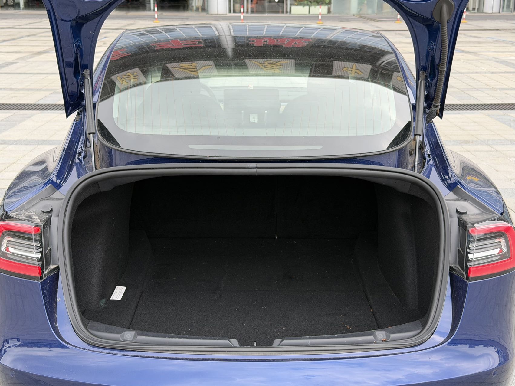 Tesla Model 3 2020 car image #14