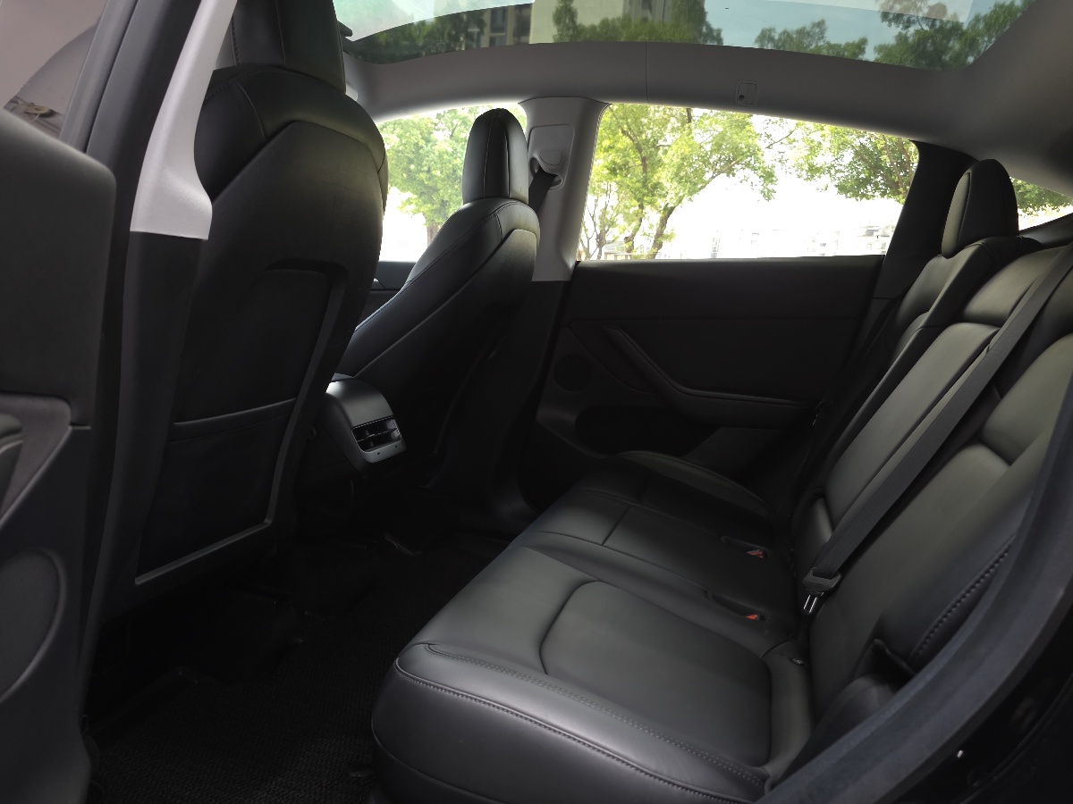Tesla Model Y 2021 #9 Tesla Model Y 2021 car image #9
