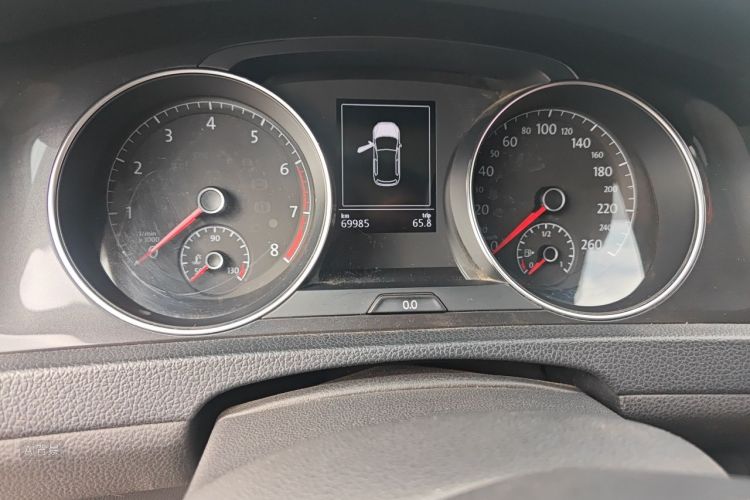 Volkswagen Golf 2018 car image #14