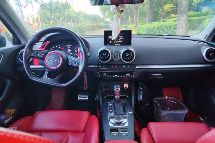 Audi A3 2018 car image #11