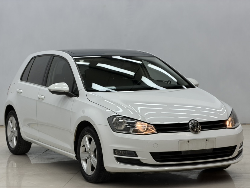 Volkswagen Golf 2014 car image #3