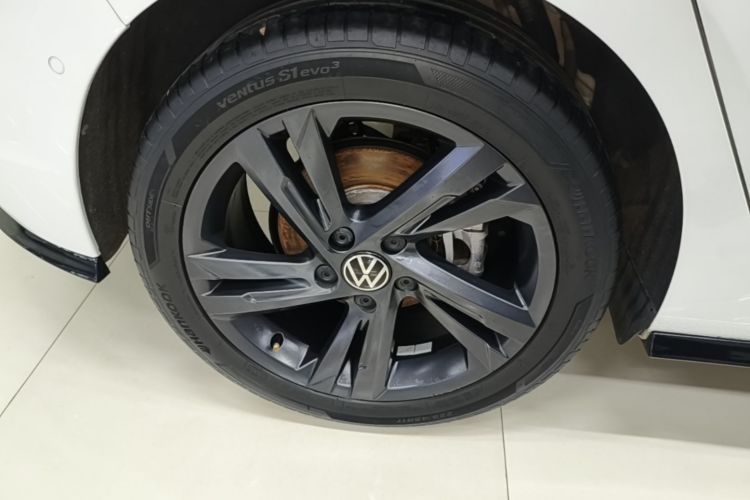 Volkswagen Golf 2021 #10 Volkswagen Golf 2021 car image #10