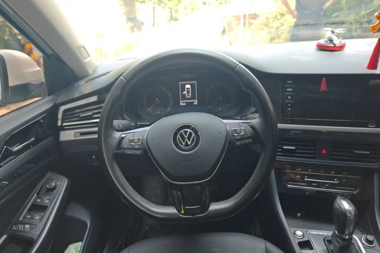 Volkswagen Bora 2021 car image #12