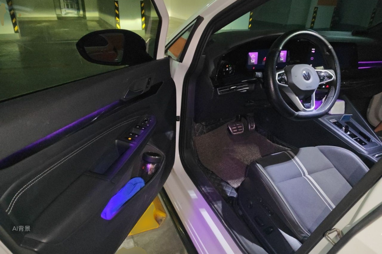 Volkswagen Golf 2022 car image #18