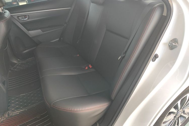 Toyota Corolla 2018 car image #17
