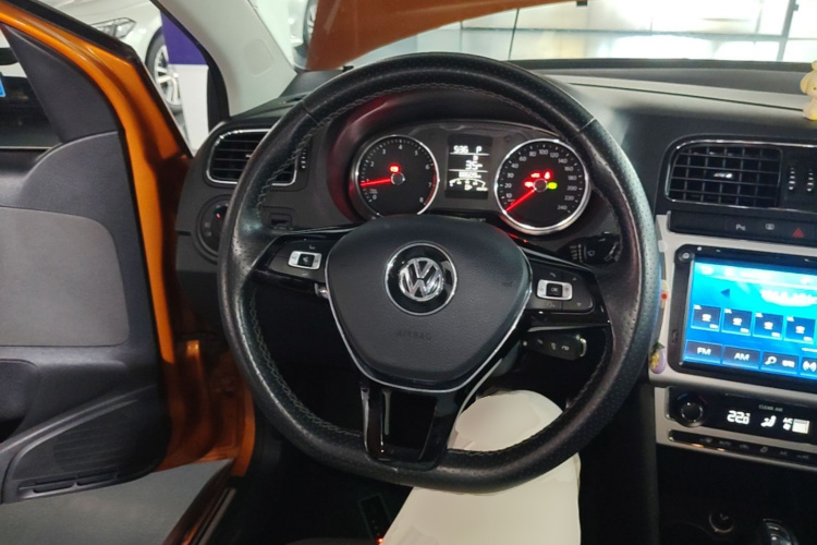 Volkswagen Polo 2016 #11 Volkswagen Polo 2016 car image #11