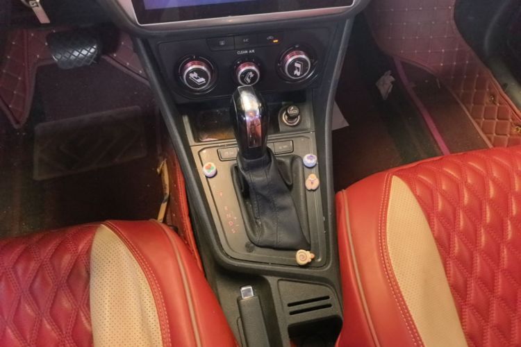 Volkswagen Lavida 2019 car image #14