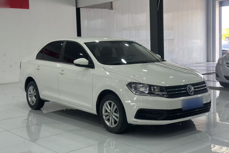 Volkswagen Santana 2023 immagine di auto #4