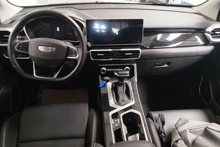 GEELY Coolray 2025 car image #10