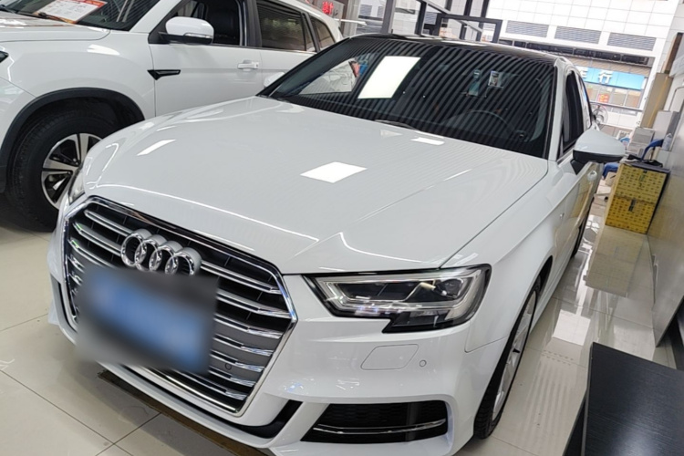 Audi A3 2020 car image #2