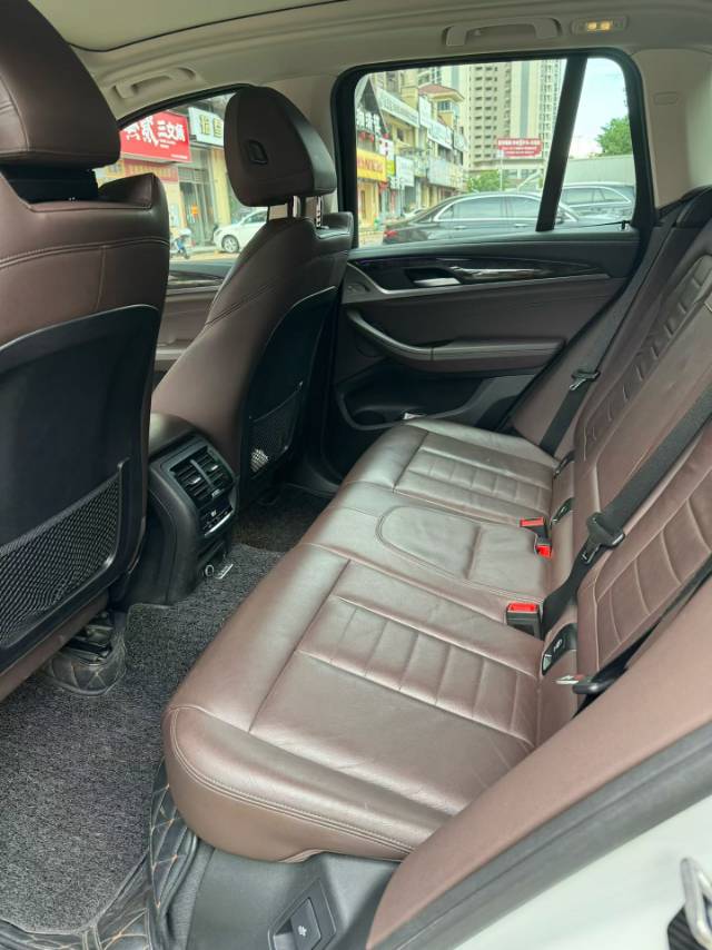 BMW X3 2019 car image #7