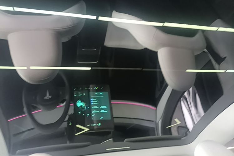 Tesla Model Y 2024 #18 Tesla Model Y 2024 car image #18