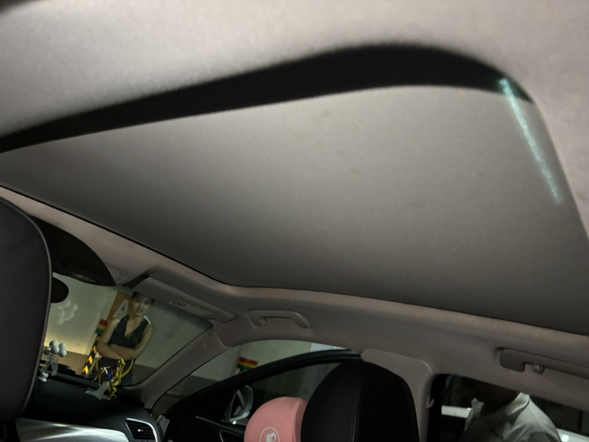Audi Q3 2014 car image #11
