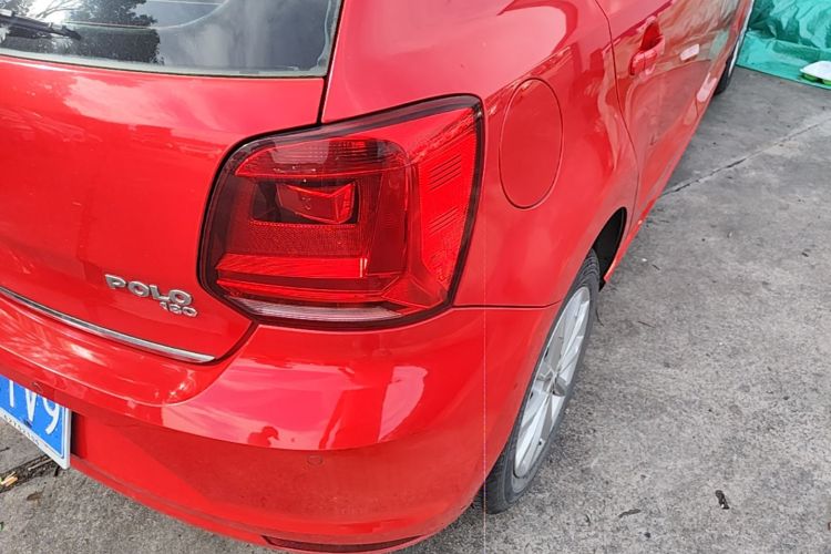 Volkswagen Polo 2015 immagine di auto #8