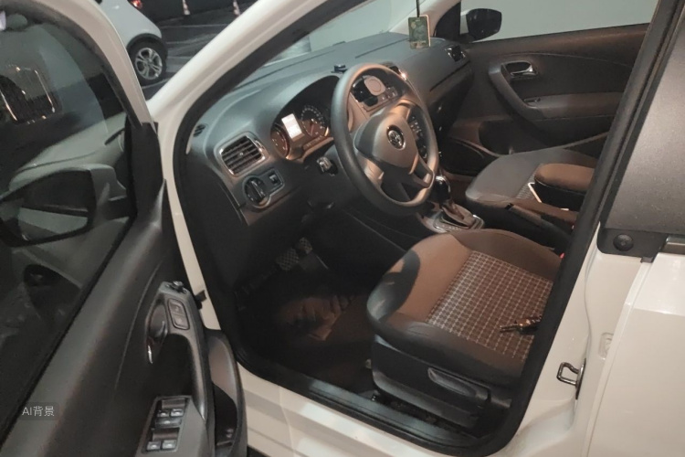 Volkswagen Polo 2015 #18 Volkswagen Polo 2015 car image #18