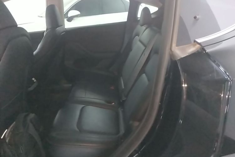 Tesla Model Y 2023 #17 Tesla Model Y 2023 car image #17