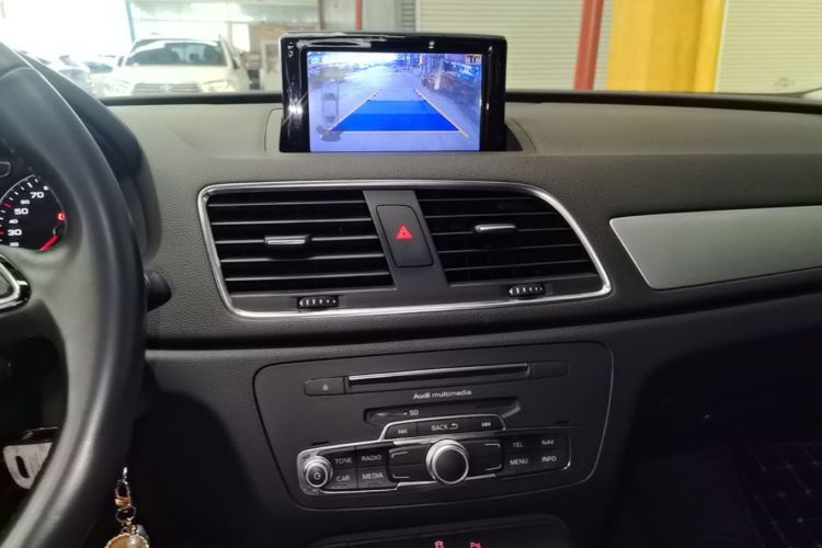 Audi Q3 2019 #13 Audi Q3 2019 car image #13