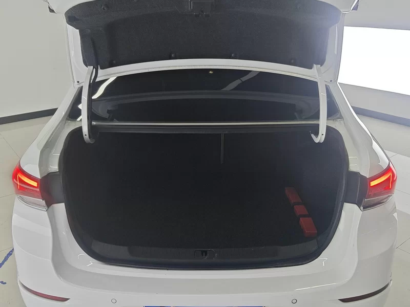 2018 #20 2018 car image #20