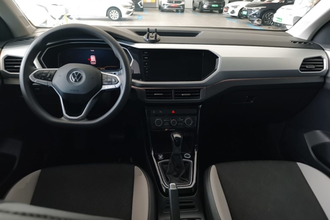 Volkswagen Tacqua 2024 immagine di auto #15