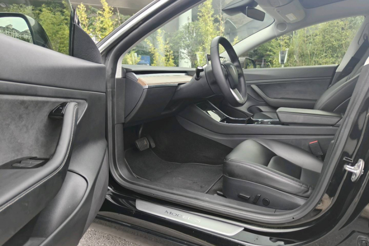 Tesla Model 3 2020 #13 Tesla Model 3 2020 car image #13