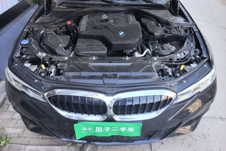 BMW 3 Series 2021 car image #22