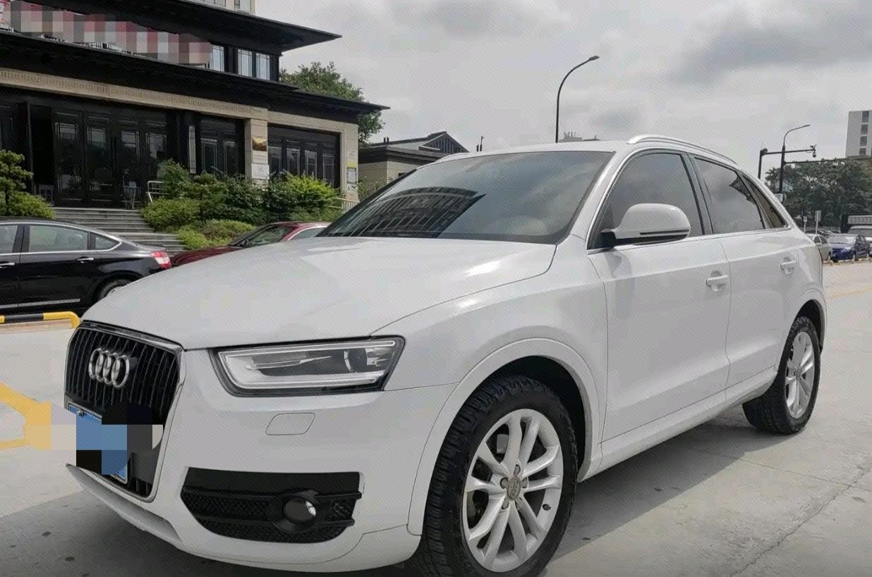 Audi Q3 2016 Audi Q3 2016 immagine di auto