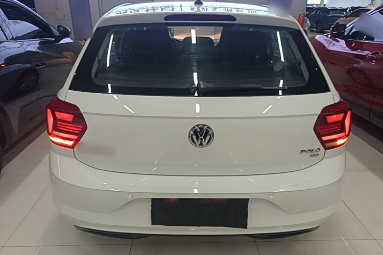 Volkswagen Polo 2021 car image #6