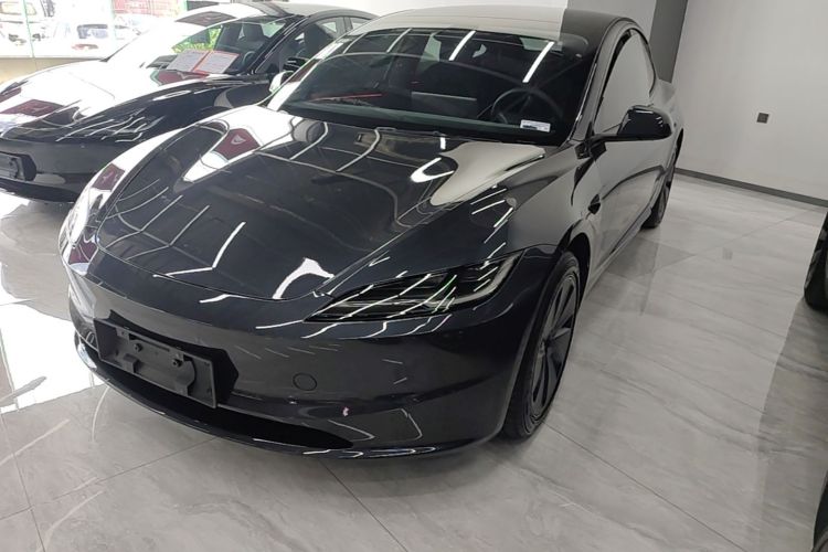 Tesla Model 3 2025 #2 Tesla Model 3 2025 car image #2