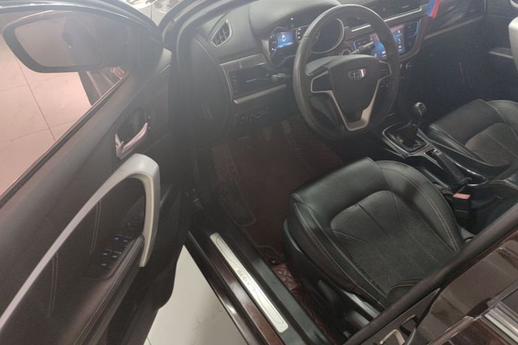 GEELY Emgrand 2018 #16 GEELY Emgrand 2018 car image #16