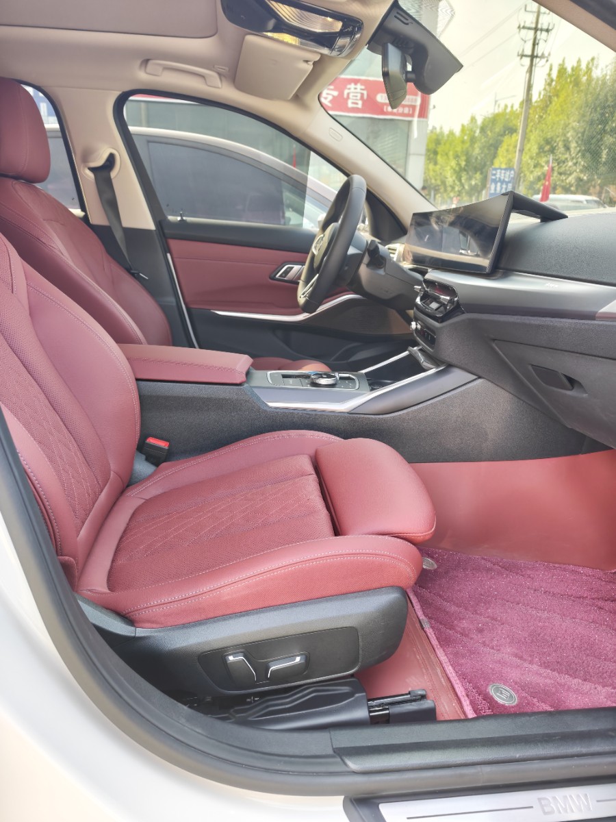 BMW i3 2025 صورة سيارة #3
