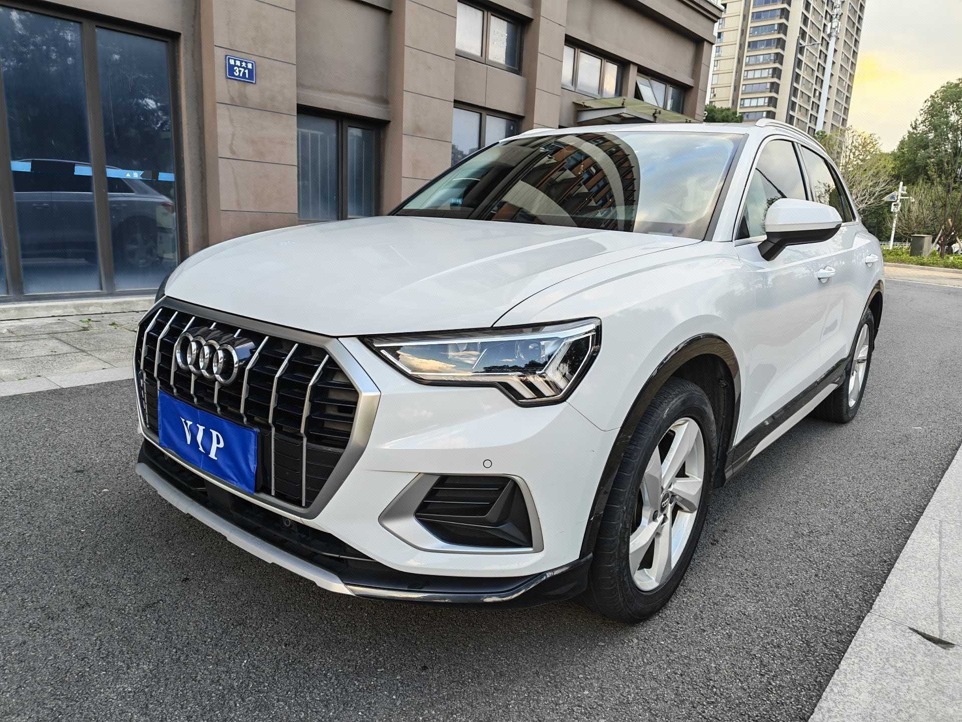2019 2019 car image