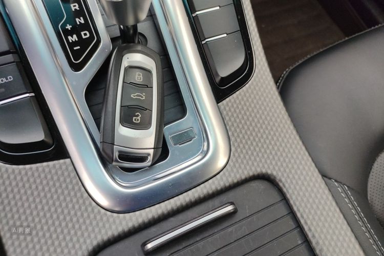 GEELY Emgrand GS 2017 صورة سيارة #10