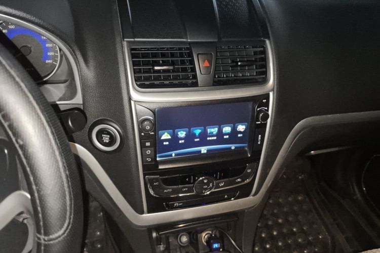 GEELY Emgrand 2015 #13 GEELY Emgrand 2015 car image #13