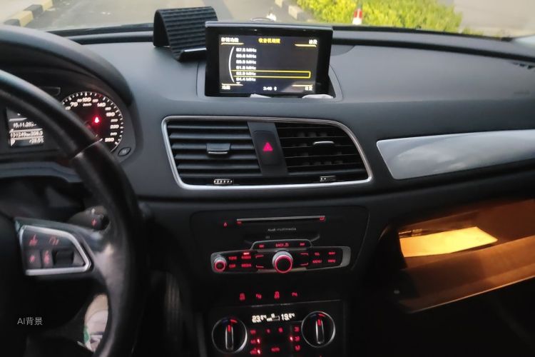 Audi Q3 2016 #15 Audi Q3 2016 car image #15