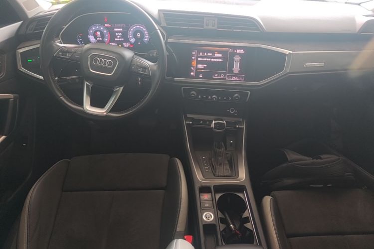 Audi Q3 2019 #10 Audi Q3 2019 car image #10