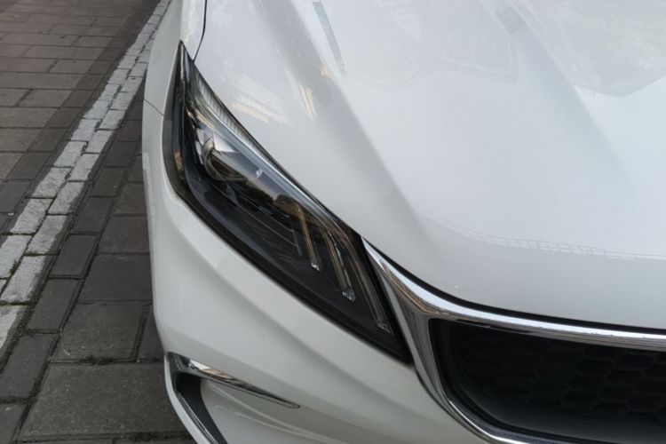 GEELY Binray 2021 car image #8