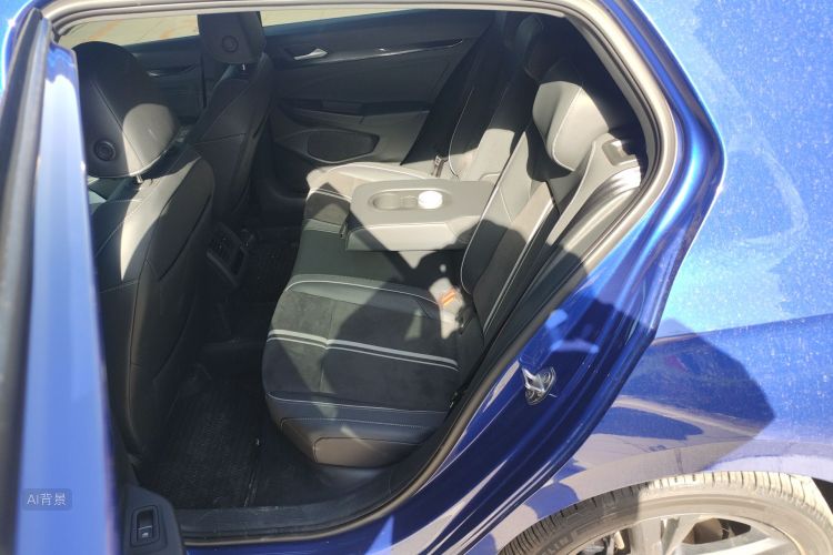 Volkswagen Golf 2021 car image #19