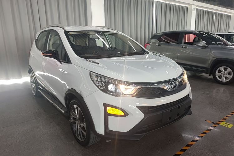 BYD Yuan 2017 #4 BYD Yuan 2017 car image #4