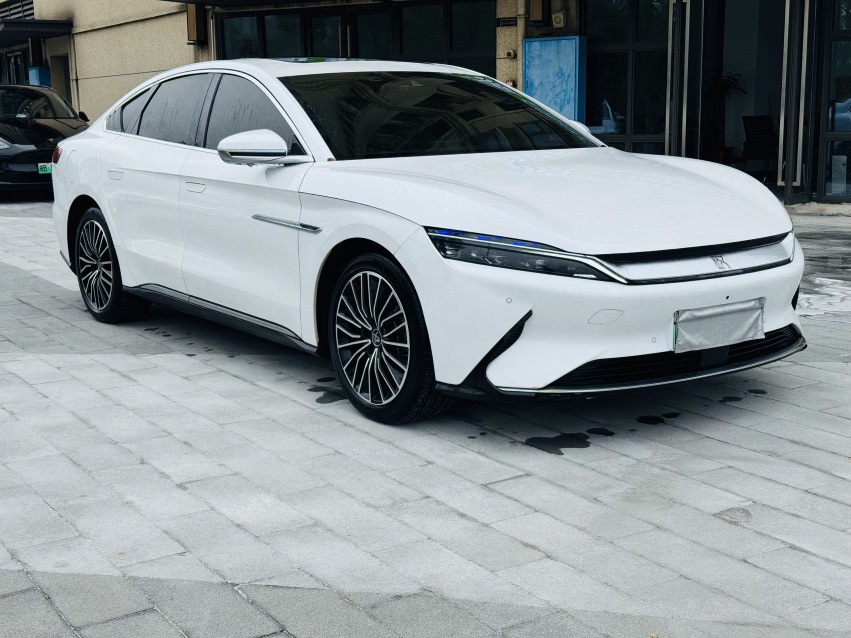 BYD Han 2022 car image #2