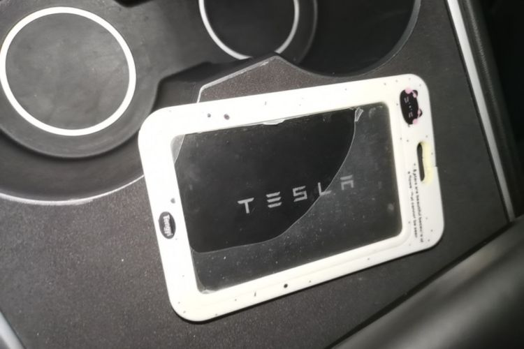 Tesla Model 3 2023 car image #9