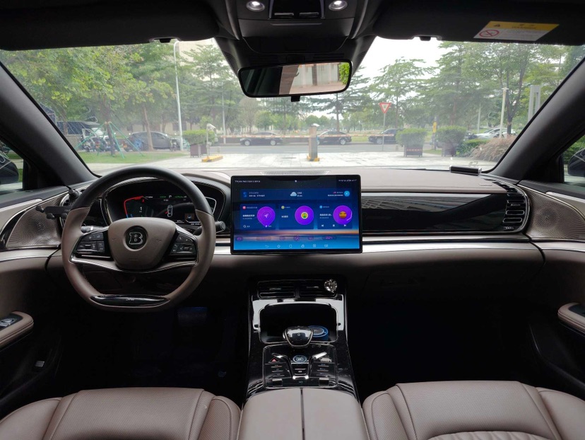 BYD Han 2023 car image #6