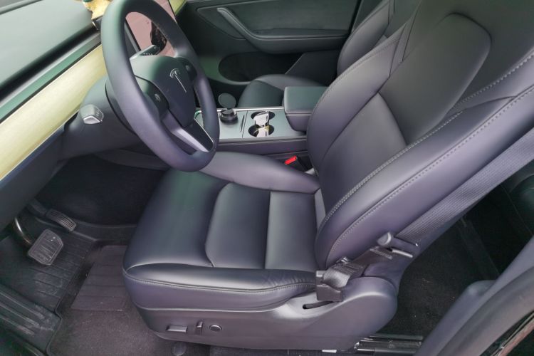 Tesla Model Y 2022 #15 Tesla Model Y 2022 car image #15