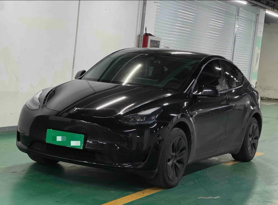 Tesla Model Y 2024 Tesla Model Y 2024 car image