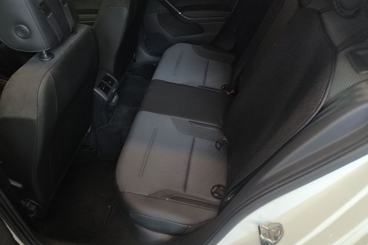 Volkswagen Golf 2019 #17 Volkswagen Golf 2019 car image #17
