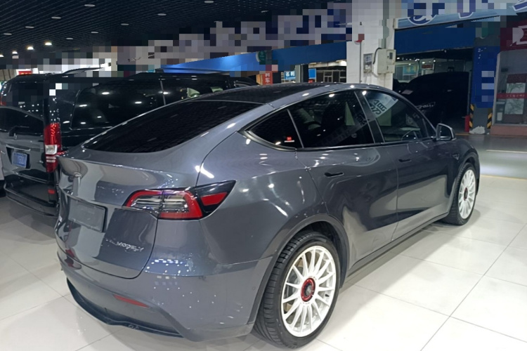 Tesla Model Y 2022 #7 Tesla Model Y 2022 car image #7