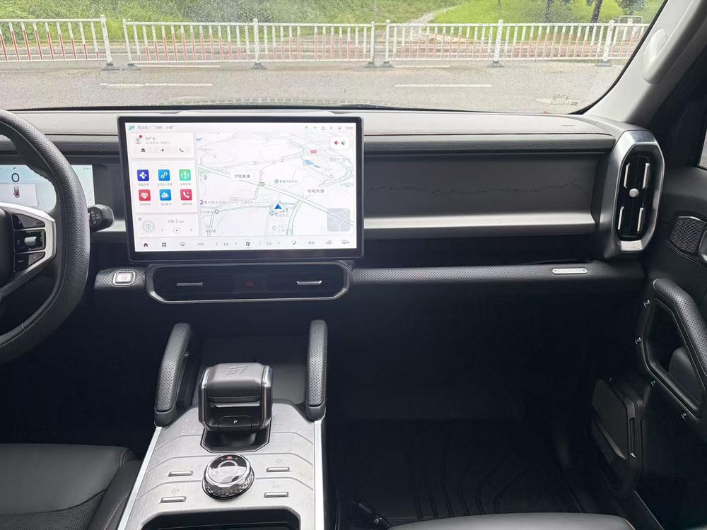 Jetour Traveller 2024 car image #10